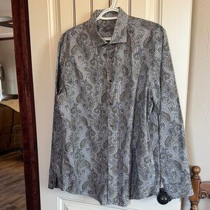 Paisley Patterned, 100%Cotton Gray, White & Gold Men's Shirt Excellent Condition